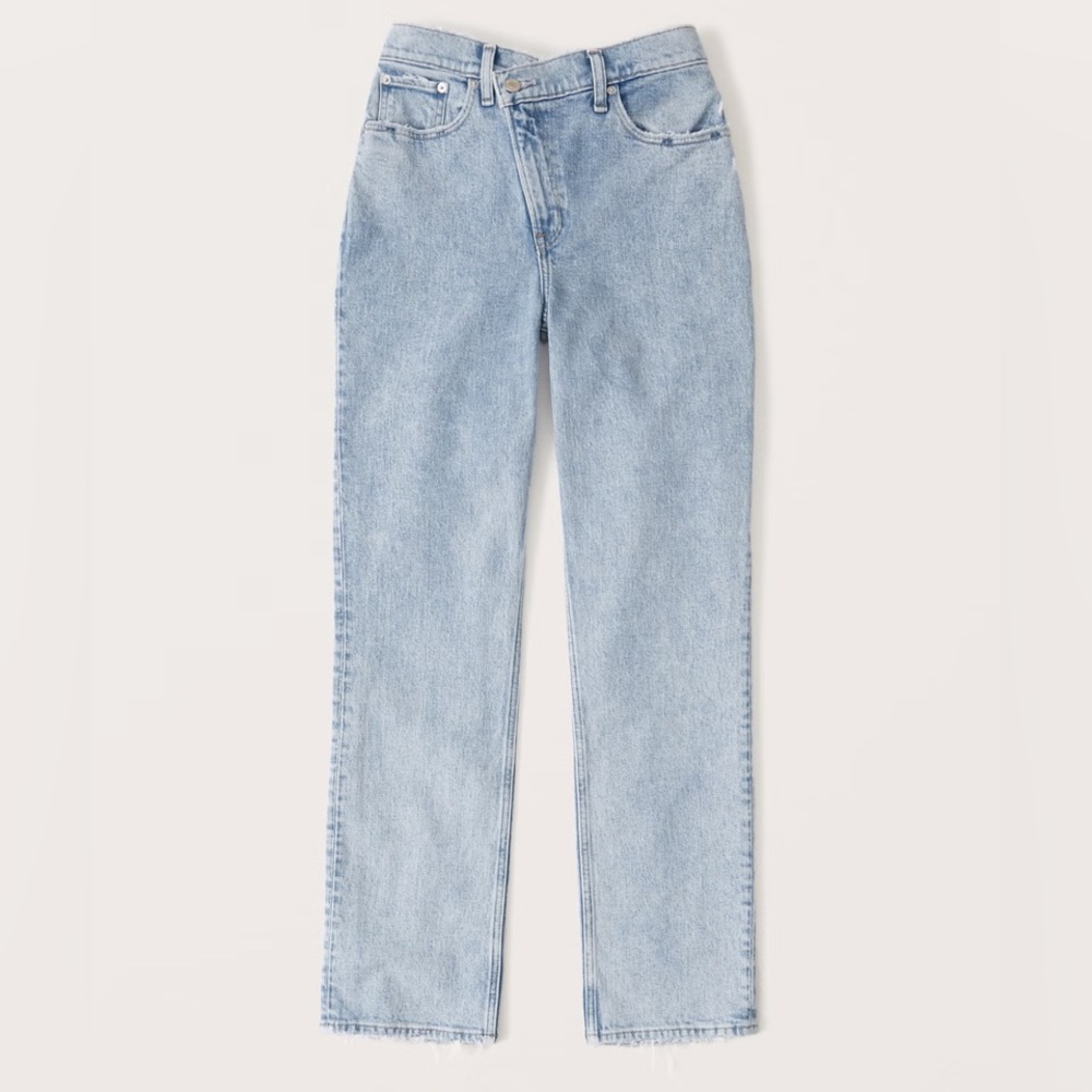Abercrombie & Fitch Curve Love Ultra High Rise 90s Straight Jean